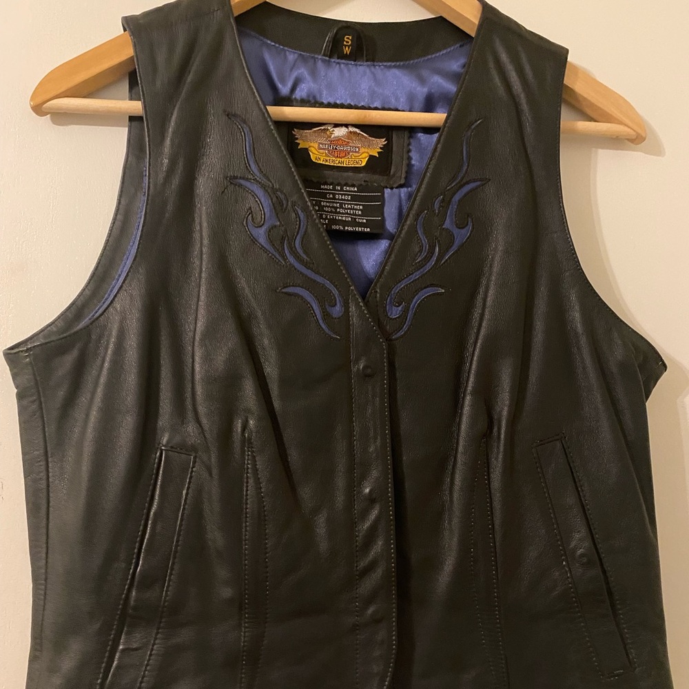 Women’s small leather Harley Davidson vest - Picture 1 of 3